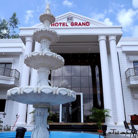 Hotel Grand Khuldabad Exterior foto